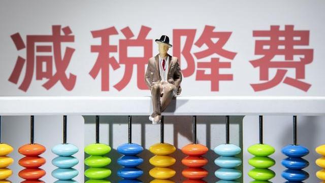 华为|任正非的成功来之不易，年轻时的照片让人感叹，不愧是“纳税王”