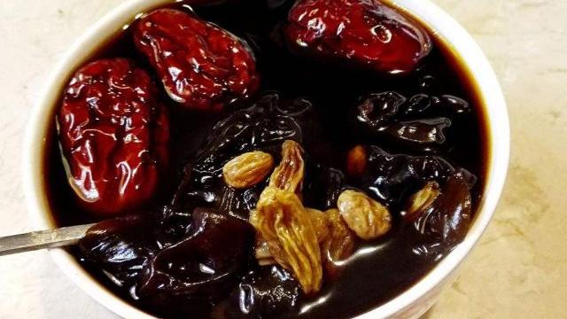 衰老|女人气血不足，易衰老，记住5个字，少做3件事，气血足，显年轻