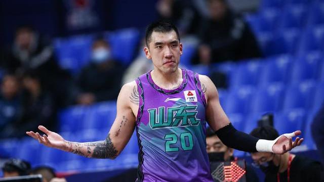 山东男篮|MVP候选没他，最佳阵容候选也没他！山东大汉怒了，抛出119个字