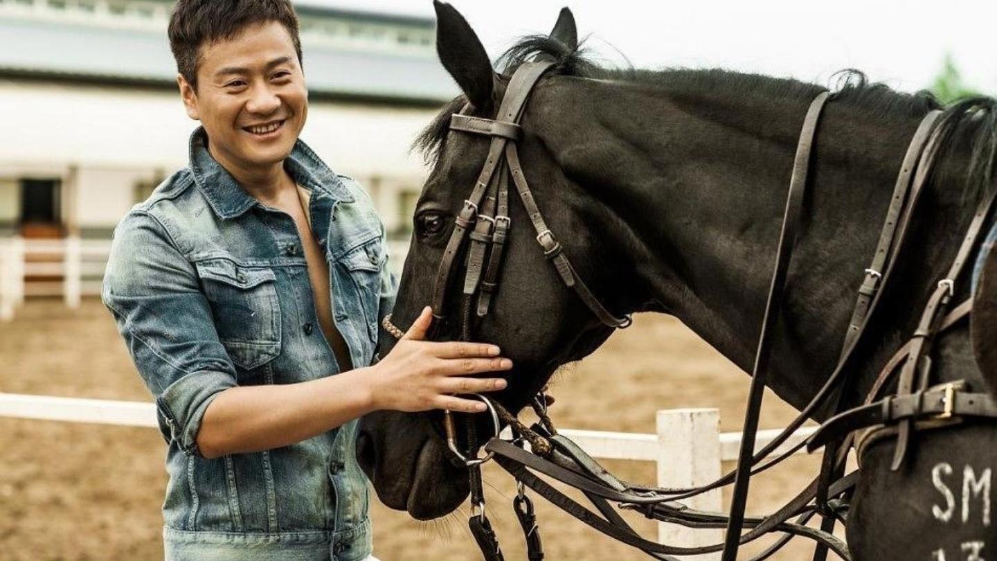 飞狐外传|新版《飞狐外传》来了，主角实力不如配角，导演却是大有来头