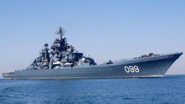 火力已超055？俄又一款核动力战舰亮相，专家：美霸权该结束了