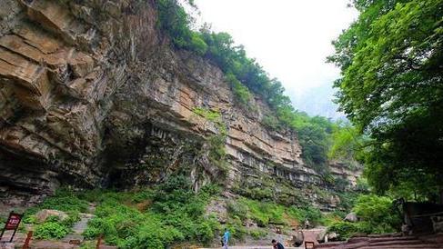 湖南|湖南一定要去的景区，奇山连绵、瀑水相叠，吸引着无数游客前去