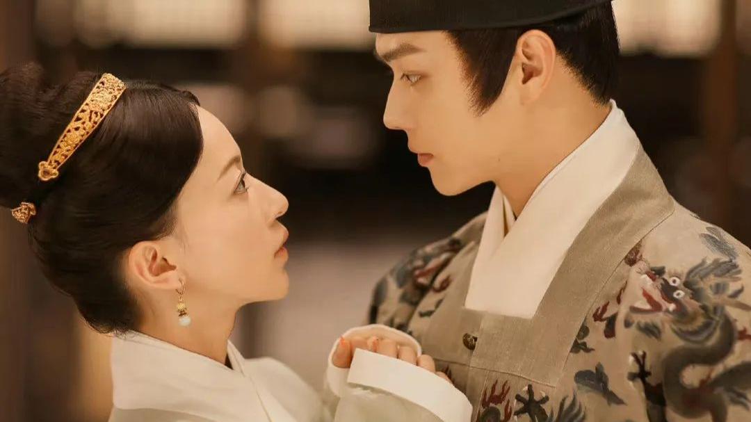 尚食|《尚食》开播，女生妆容怪异，全员显老，“小刘亦菲”翻车了