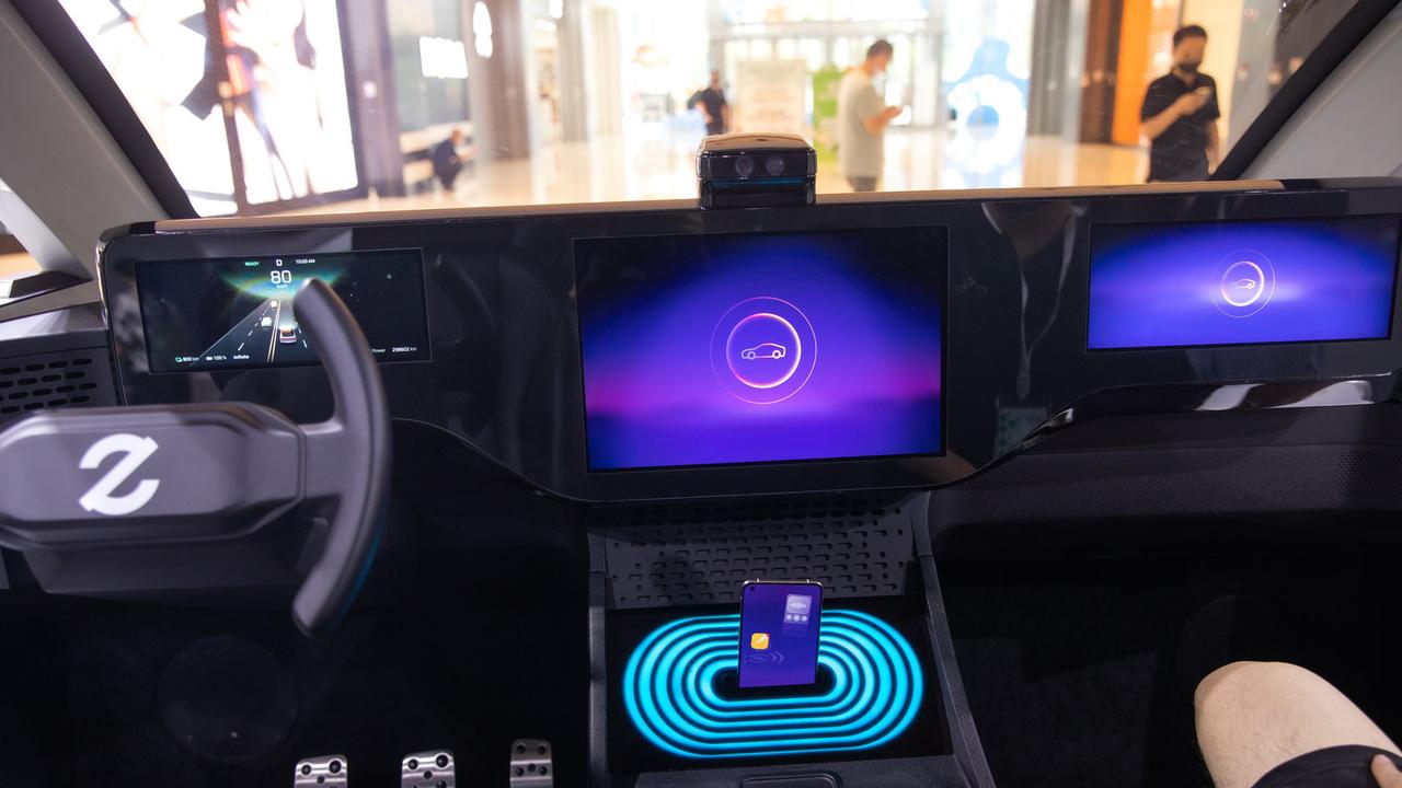 OPPO|都2022年了，车机不如手机好用，华为OPPO的车机到底如何？