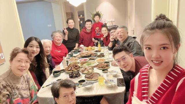 富勒姆|张常宁提案引争议，姚明也曾提出要改革体育课，关键得走出第一步