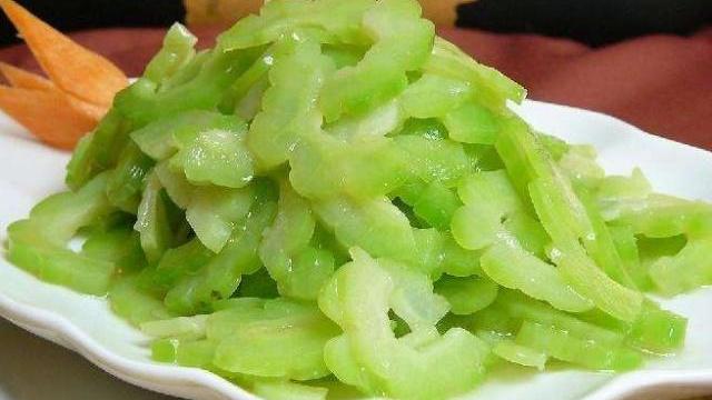 苦瓜 减肥时，吃晚餐坚持这4个“要点”，或许体重会悄悄地降到2位数