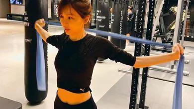 王心凌|曾经的甜心教主王心凌登上热搜网友看后直呼：“这确定是快40？说是18我都信”