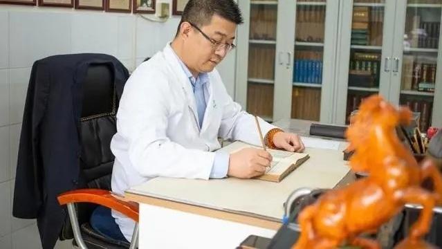 肿瘤|中医李保平，从医20余年，善用华佗所创“截根疗法”治疗疑难杂症