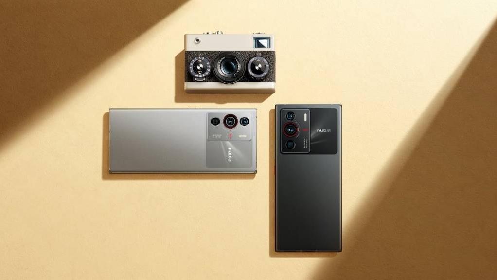 努比亚|3399元起！全球首款35mm人文主摄旗舰发布