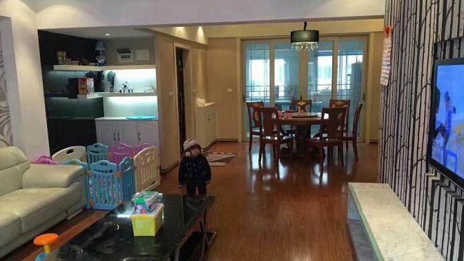 买房子公婆出了2万块钱，现在却要求搬过来和我们一起住，凭什么！