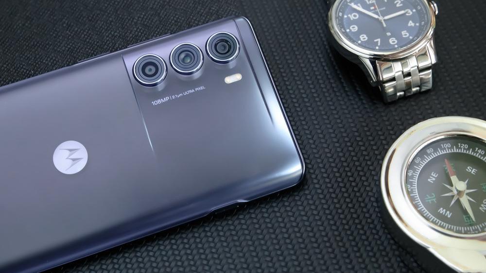 尼康|手机界又出“狠货”！骁龙888Plus只卖1799元，还有一键性能怪兽