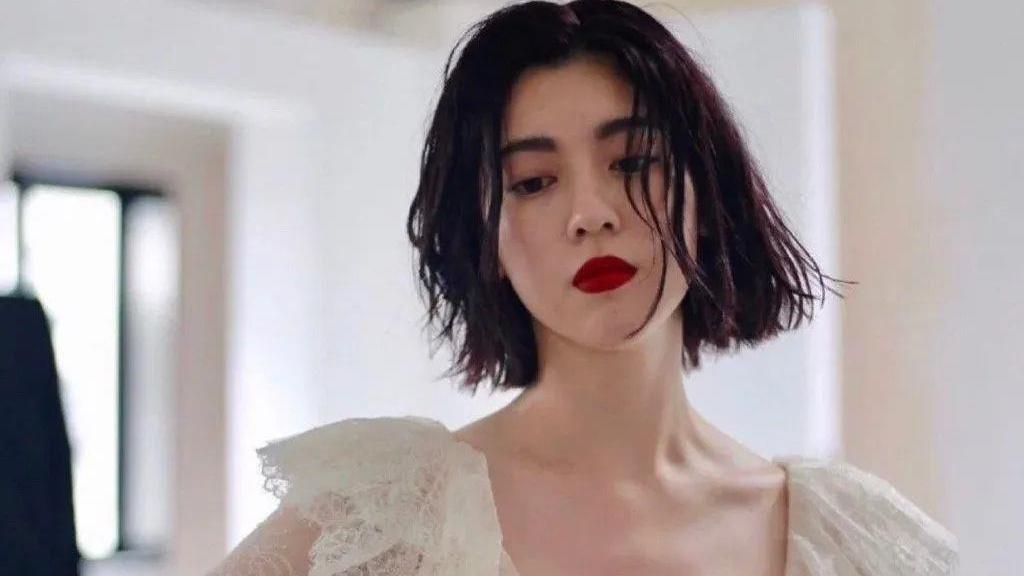 三吉彩花|日本女星三吉彩花超靓丽！肤白貌美大长腿太性感撩人