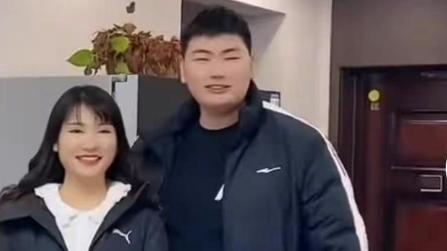 于正|朱小伟离婚以后，首传好消息：对方不仅是青梅竹马还是一名教师