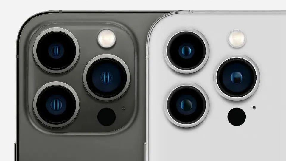 iPhone|库克终于发飙，新款iPhone采用独特挖孔屏，工艺超前，很期待！