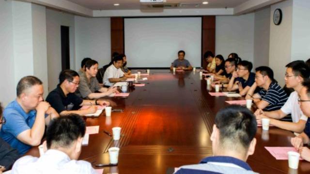 教师|教师工作时间改变，或将与公务员同步？相关单位对此回应