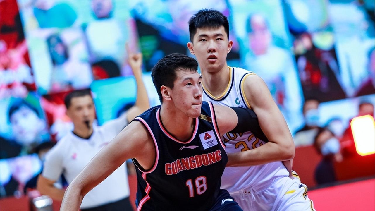 杜锋|你三分7中4！你正负值全队最高！宏远两大奇兵值得点赞，挺起胸膛