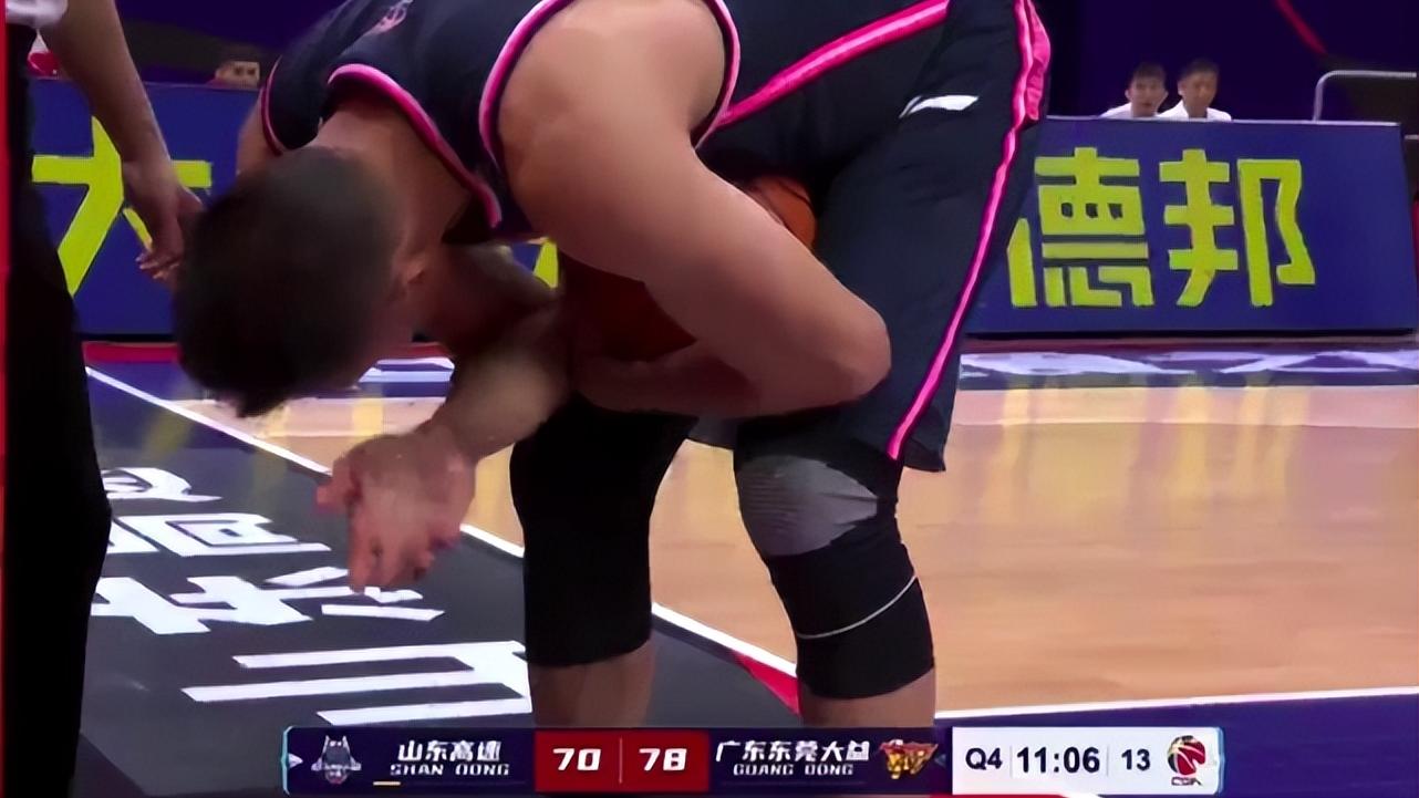 王皓|易建联大闹技术台，杜锋爆粗口痛斥裁判，CBA正式回应：没有误判