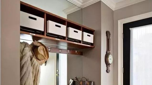 别小看玄关，这样设计一下，分分钟多出一个衣帽间