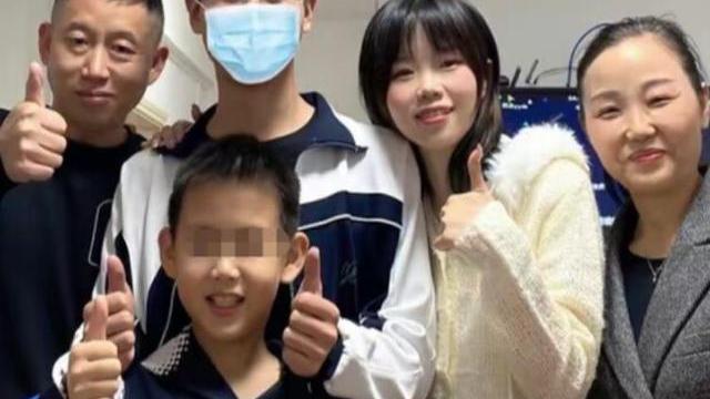 |孙海洋晒生活画面，一家人幸福，网友：有爸妈疼就是不一般