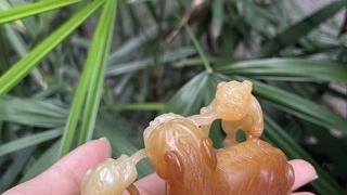 玉雕|清 和田玉 三狮戏绣球 摆件