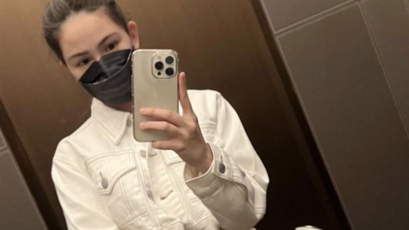 昆凌|小孩刚满月！昆凌“产后激瘦”首晒全身照，窄裙炸惊人曲线