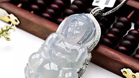 翡翠|看了这篇文章，新手小白也会有欣赏翡翠的经验了