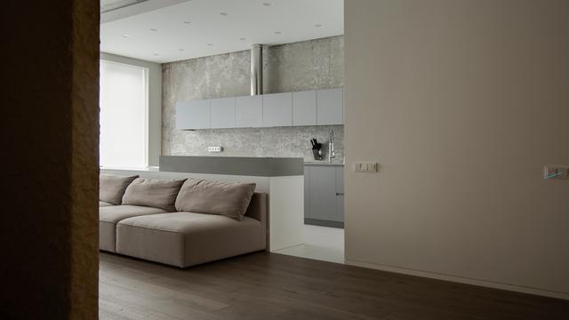 断舍离后工业风不等于穷装，舍弃墙漆、吊顶，120㎡保留了高级感