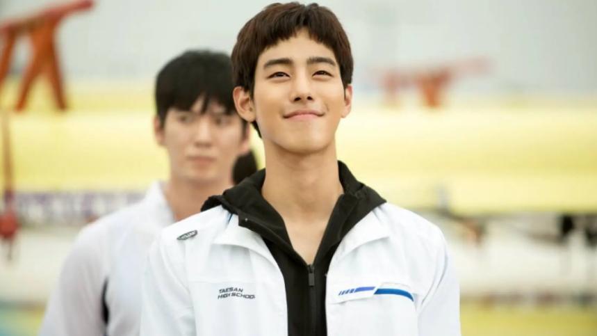 安孝燮|安孝燮《社内相亲》双重造型显魅力！被曝即将出演韩版《想见你》