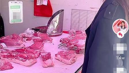 陈亚男|陈亚男化身美食博主，为父母做红烧肉，一家三口出镜画面很温馨