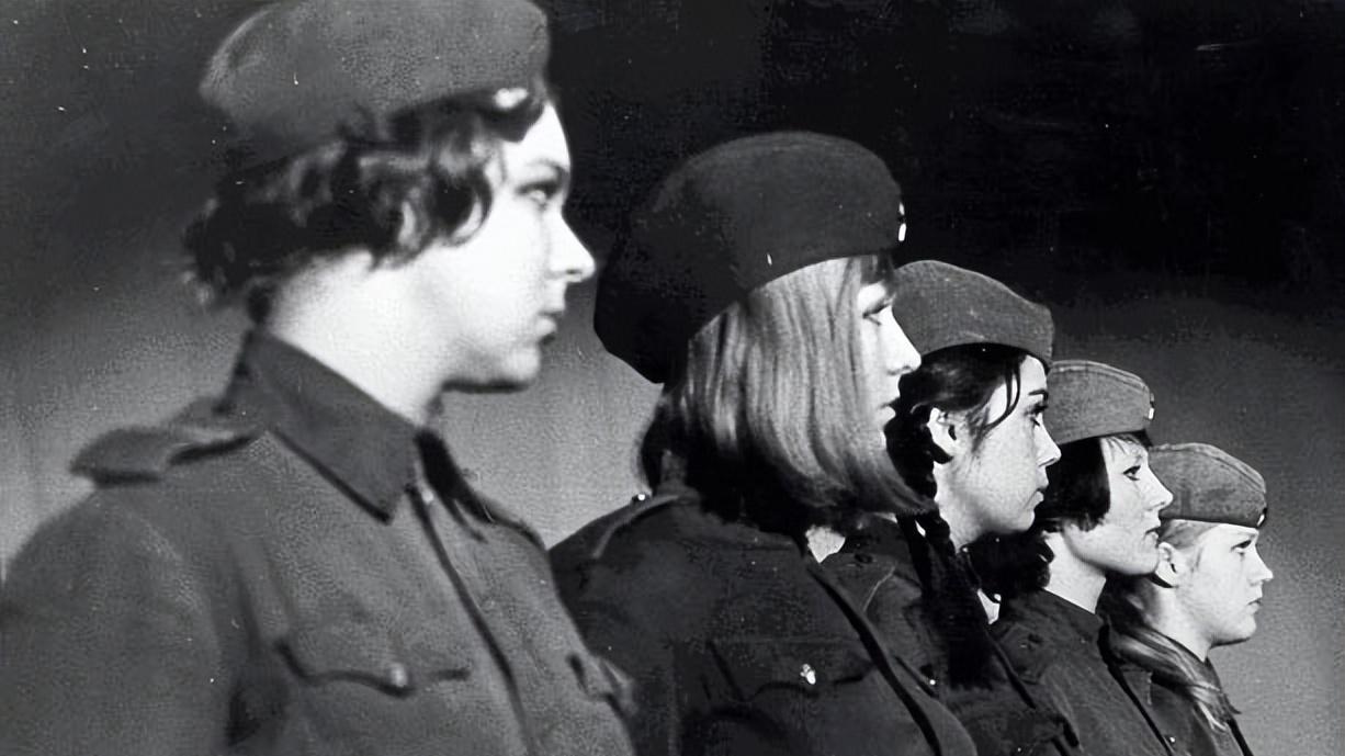 德约|1973年苏联男篮爆冷战胜美国队，真相是：女间谍两度潜入酒店下药