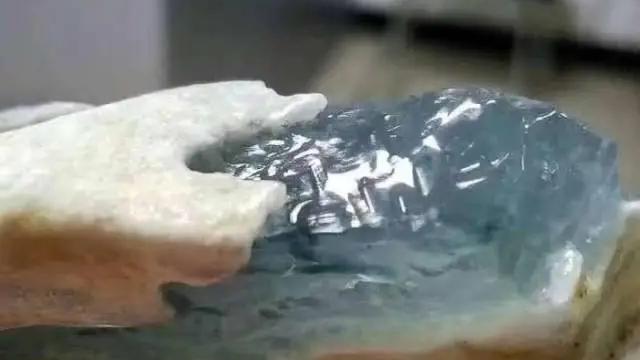 翡翠|买翡翠原石货跟直播间的不一样怎么办？被骗了应该怎么维权？