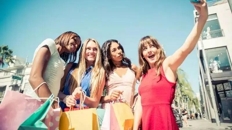 河东|80%的年轻人口袋捂得太紧，看似没花钱，其实注定孤独或贫穷