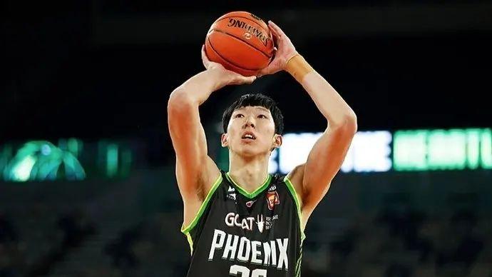 周琦离开NBL回国，到底是战术地位还是实力因素