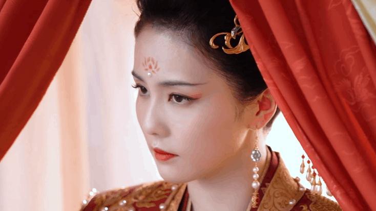 白梦妍|（剧透）姜雪宁来了，演员白鹿新剧照曝光，纯欲也纯美