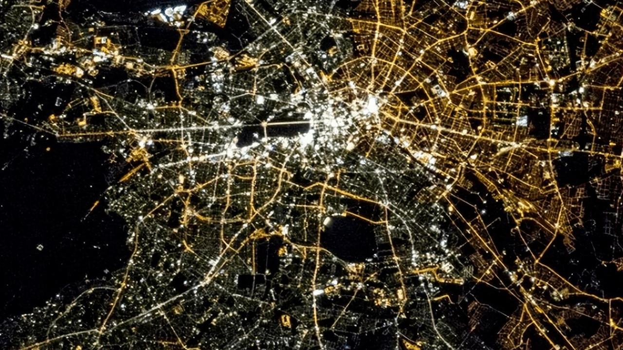 led灯|有些城市的灯光偏白偏冷，而有些城市的灯光偏黄偏暖，为什么？