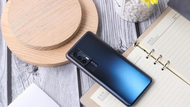 芯片|骁龙870+独显芯片，12+256G跌至2499，还买红米K40吗？