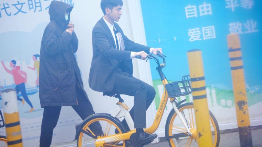 经典|在纪录片与综艺之间，《新游记》让真人秀解构重塑