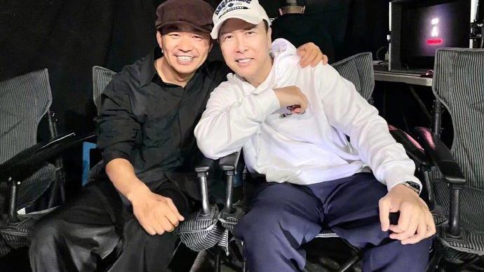 王宝强|王宝强拍新电影，甄子丹跑去探班各种合影，原来他俩关系这么铁