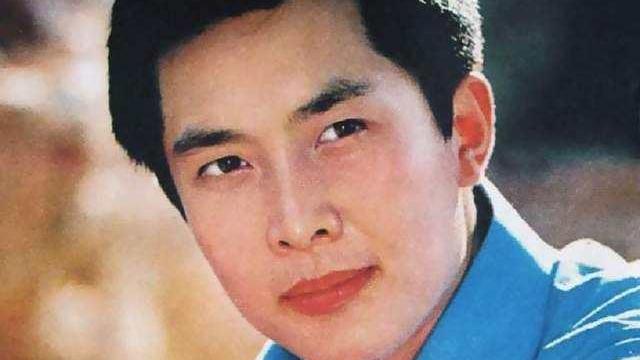 唐国强|老戏骨唐国强，原配妻子自杀身亡，丢下女儿和继母生活至今