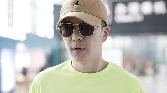 谭俊彦|何炅，张雨剑，黄渤，王栎鑫，女主持！