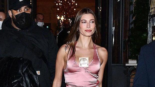 海狸|比伯妻子海狸现身巴黎参加活动，着粉色裙子性感长靴，排场十足