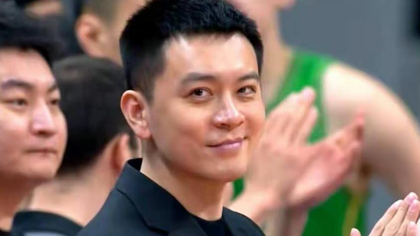 辽宁男篮|30分10篮板，辽宁2将完成救赎，张镇麟14+7连续暴扣，杨鸣兑现承诺