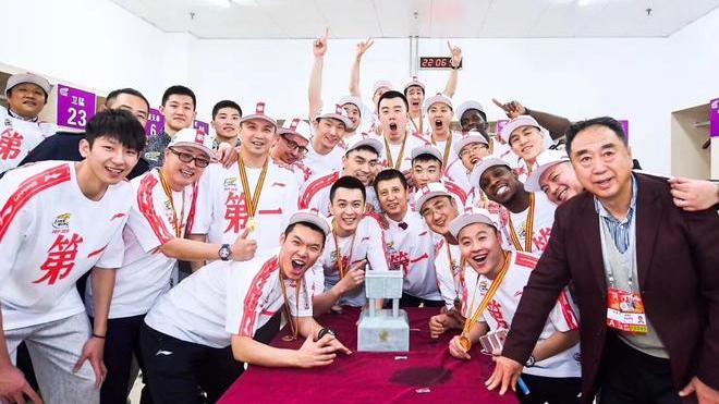 辽宁男篮|正式离队！辽宁男篮裁掉29岁锋线大将，杨鸣开始清理混子球员