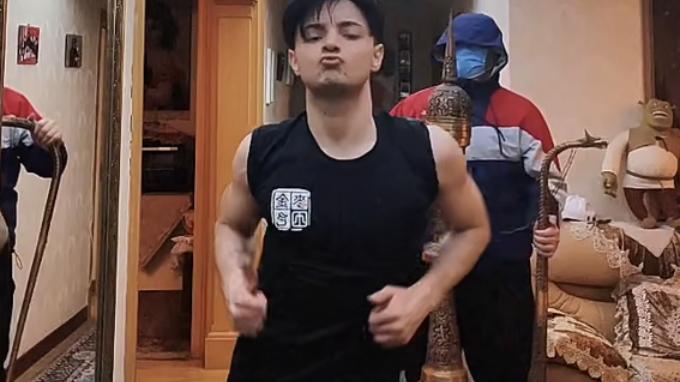 阿尔法|童星阿尔法近况曝光，小时候那么可爱，为什么长大就变了呢？