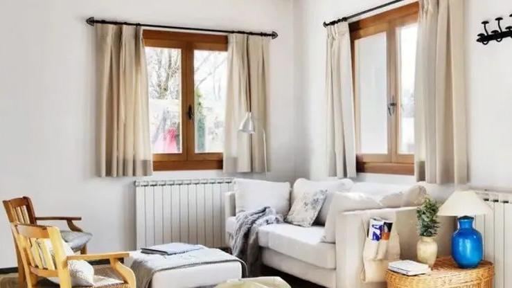 神奇！挂窗帘这么久，竟不知这么做还能招来财富~