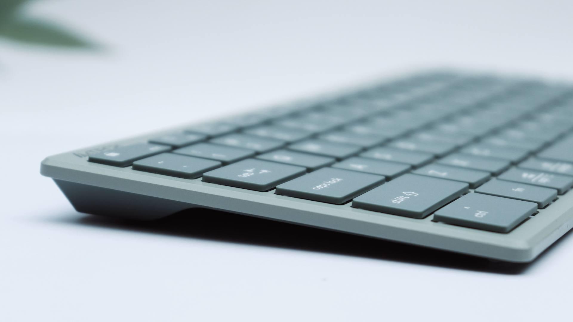 华为|移动办公助手，双飞燕飞时代剪刀脚蓝牙键盘FBX51C体验：便捷好用