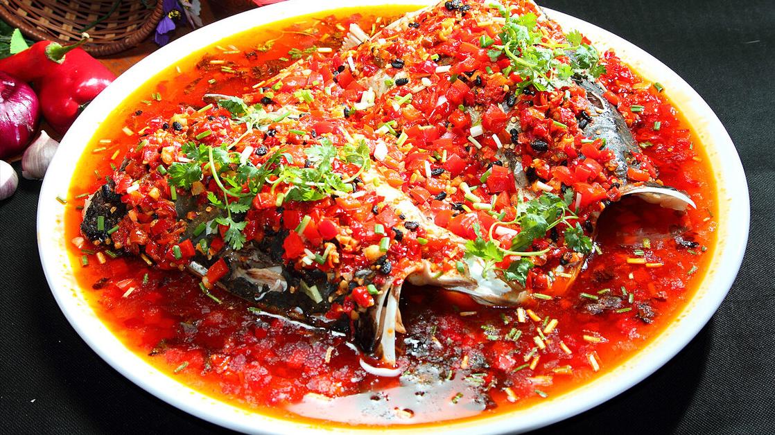 鱼头|年夜饭吃鱼有哪些讲究? 分享5道必备鱼的做法，让你“年年有余”