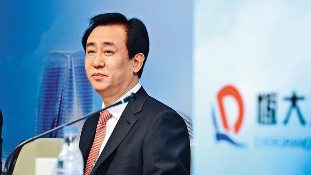 广州队|广州恒大或已做出妥协，许家印被施加压力，新赛季有变化！