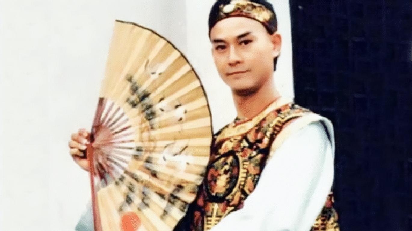 戏说乾隆|中视咬牙投拍《戏说乾隆》，播出仅一周收视就完胜对手，媒体：俨然复仇者