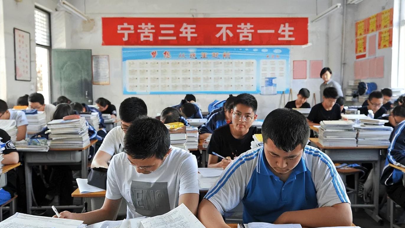 北大教授建议“取消中考”，或将实行5+5学制，相关部门回应来了